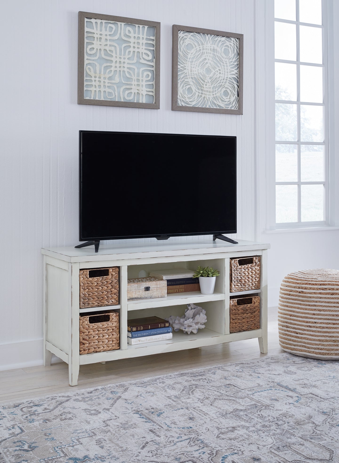 Mirimyn TV Stand