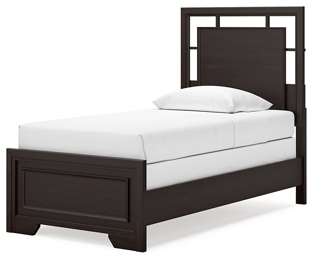 Covetown Twin Panel Bed with Dresser and 2 Nightstands